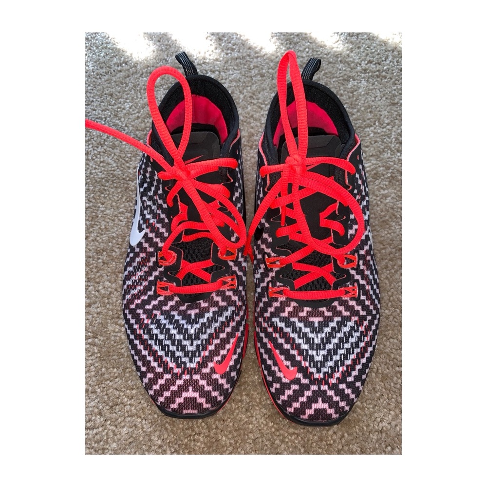 NEVER WORN Nike Free 5.0 Sneakers - Picture 2 of 5